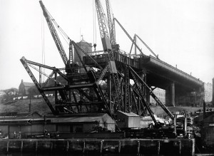 the construction of the Tyne Bridge