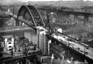 the construction of the Tyne Bridge