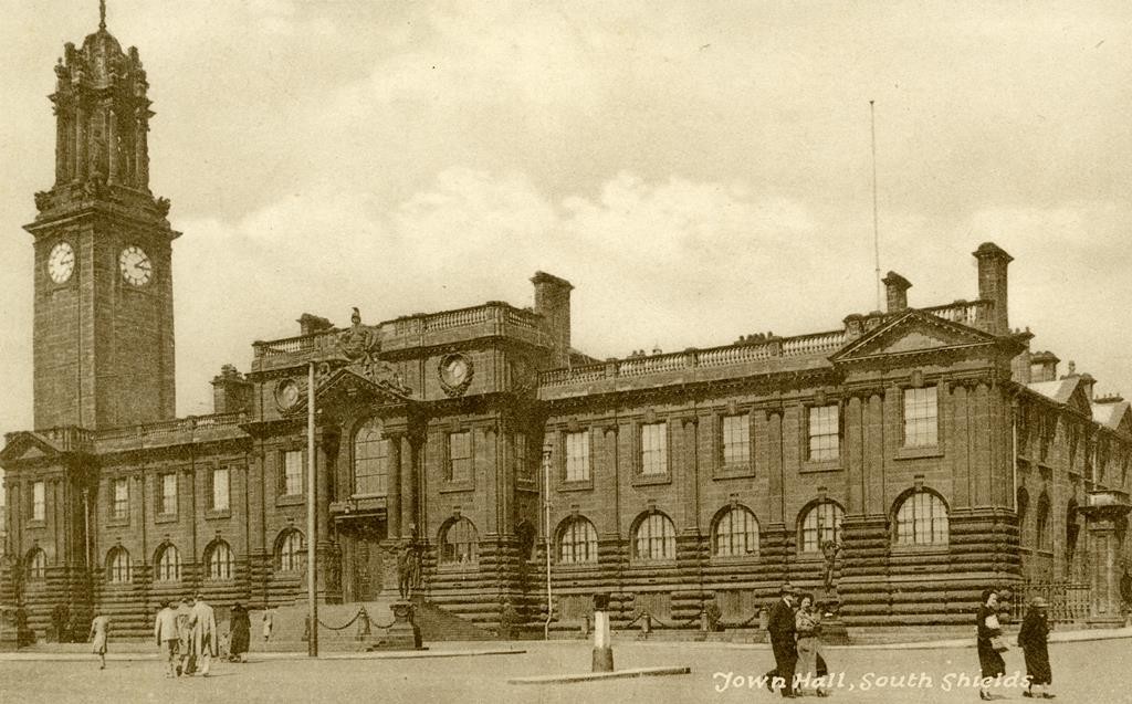 TWCMS : 1998.116.19. Postcard from the collections at South Shields Museum and Art Gallery.  