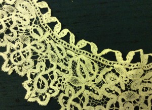 Detail of an imitation Honiton collar - TWCMS_H1220